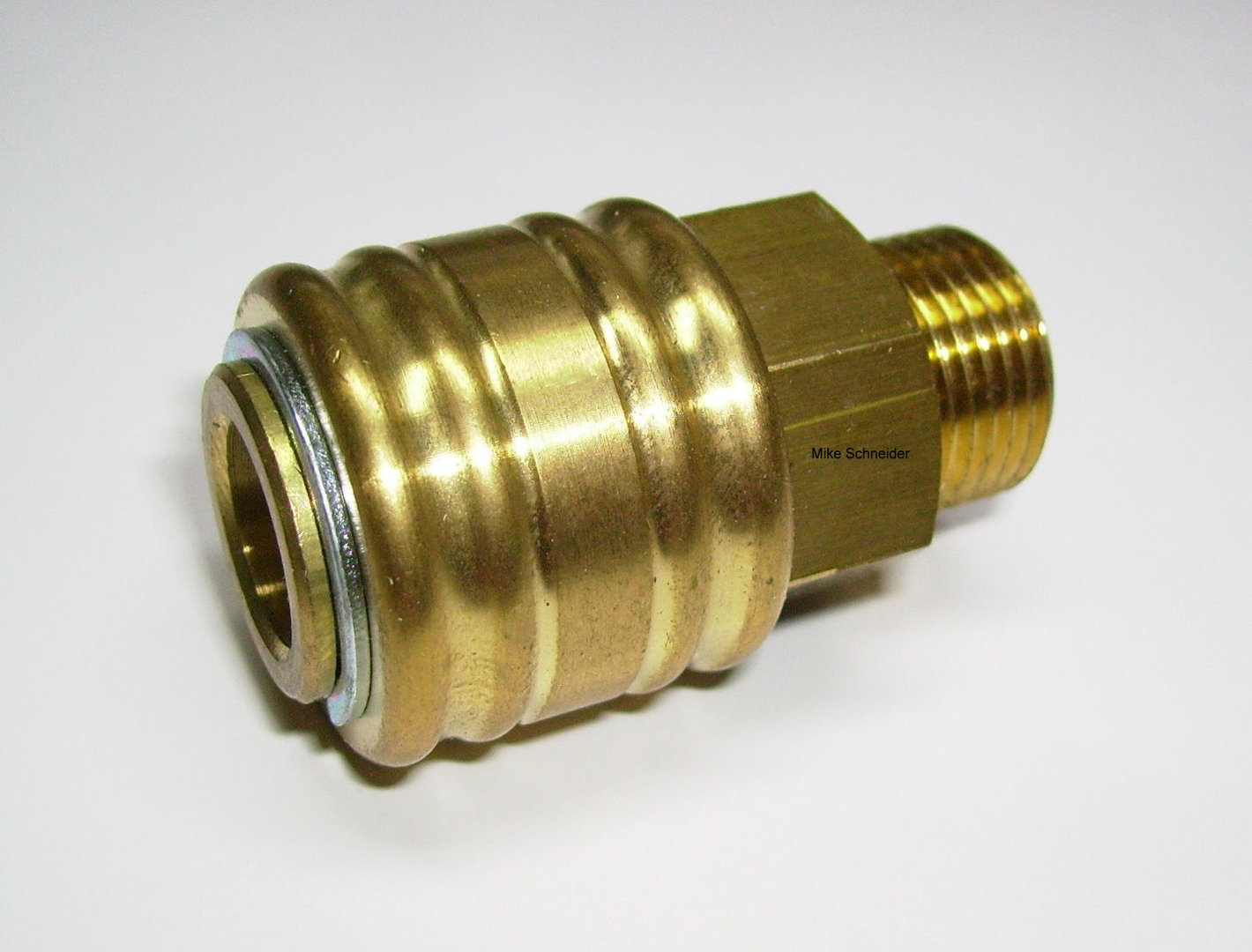 Druckluftanschluss 9 mm Stecker mit Schlauchtülle 308-051 Messing von EWO 